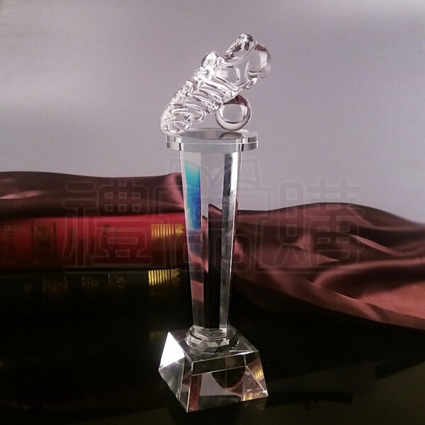 18365_Note_Crystal_Trophy_2