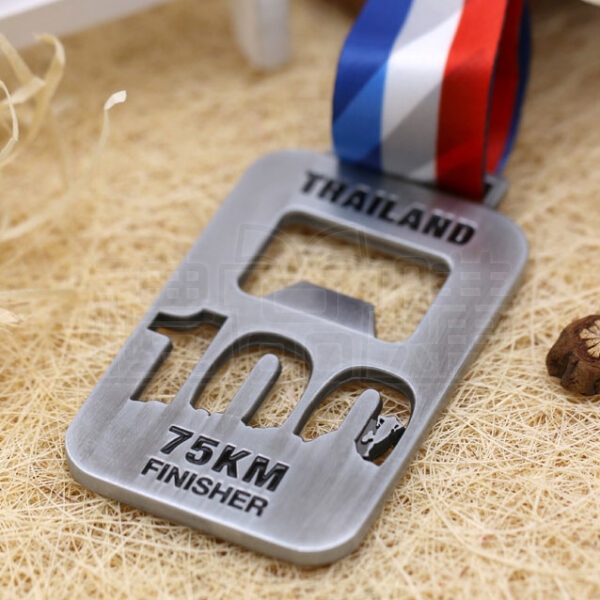 18589_Creative-Medal_2