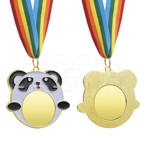 27048_the-medal_03-113926-158