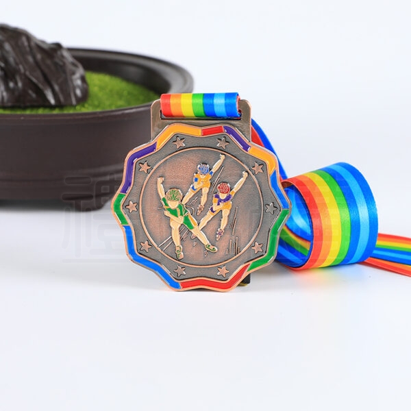 27157_the-medal_04-105957-076