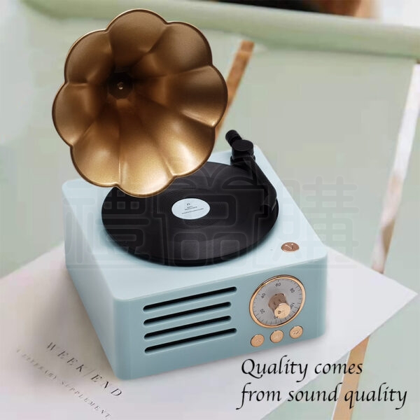 27592_phonograph-bluetooth-speaker-05-121809-097