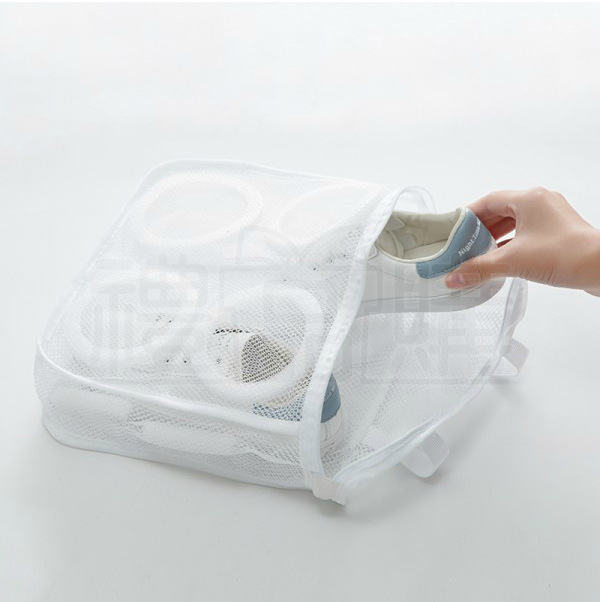 25082_Shoe-Wash-Bag_02-153141-030