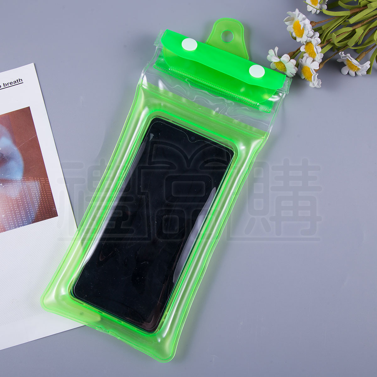 30394_phone_waterproof_pouch_06-115737-038