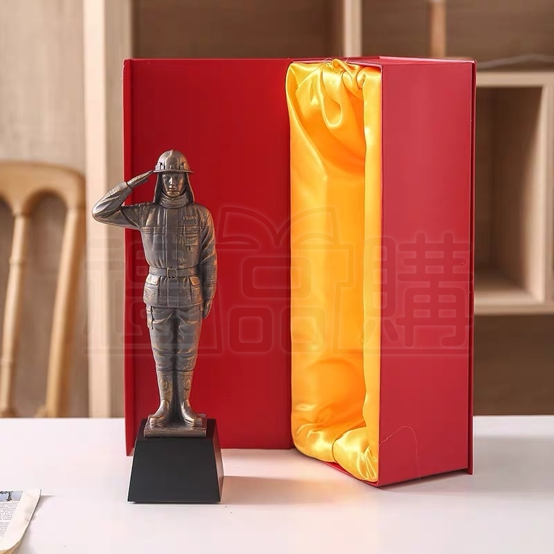 31255_trophy_3-170634-108