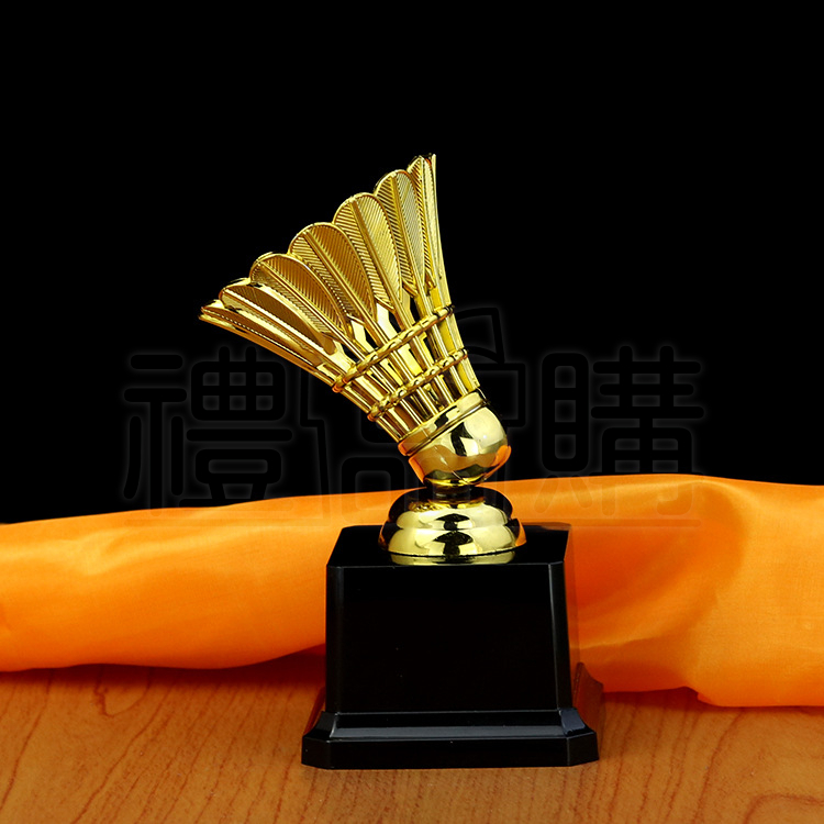 31261plastic-trophy-4-174718-143