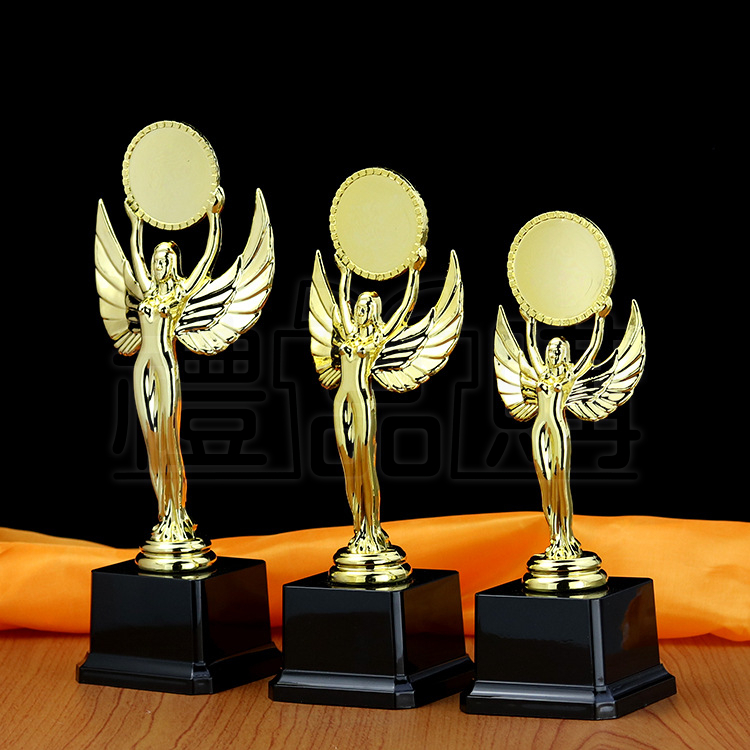31261plastic-trophy-5-174719-144