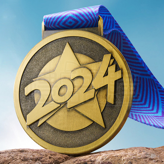 31588_medal_11-221429-018
