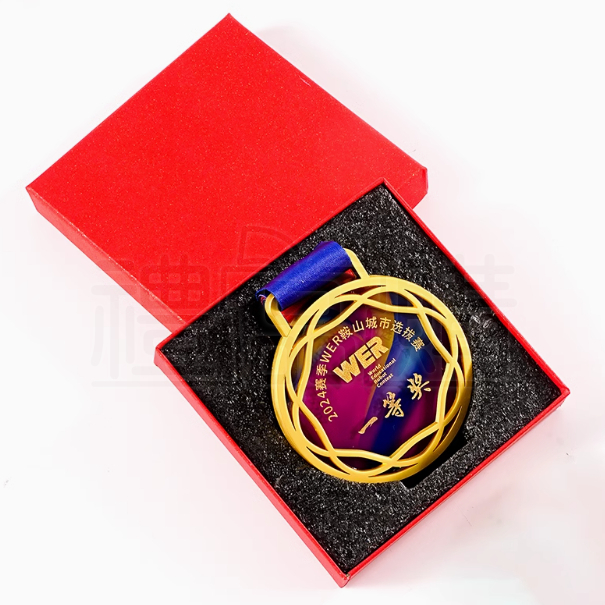 31636_medal_05-093816-005