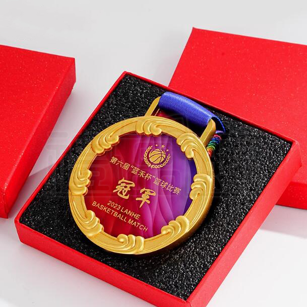 31684_medal_05-162550-077